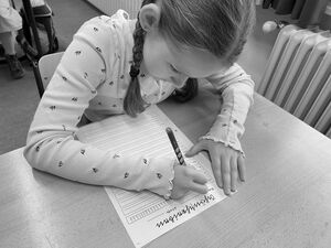 Schulkinder beim Projekt Schule früher
