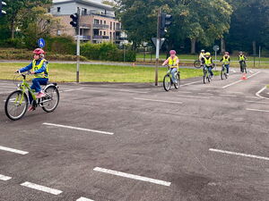 Kind beim Fahrradtraining
