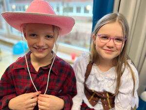 Verkleidete Kinder beim Fasching