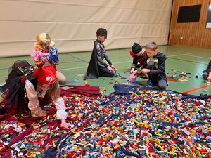 Verkleidete Kinder beim Fasching