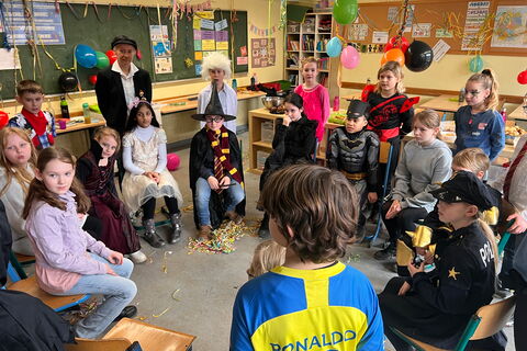 Verkleidete Kinder beim Fasching