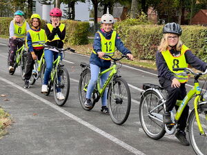 Kind beim Fahrradtraining