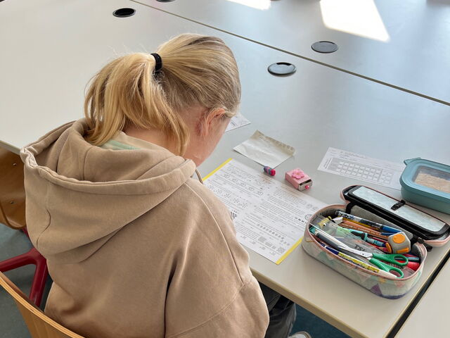 Mädchen beim Lesen