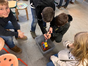 Kinder auf der Ausstellung Energie erleben