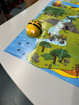 Beebots Spielunterlage und Beebot